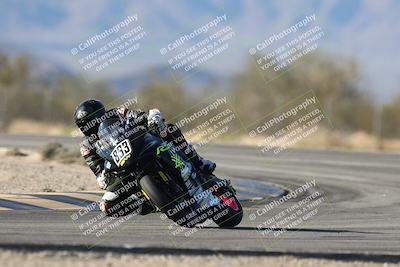 media/Dec-07-2025-CVMA (Sun) [[3e7d2de5dc]]/Race 12- Formula 40 MW and LW/